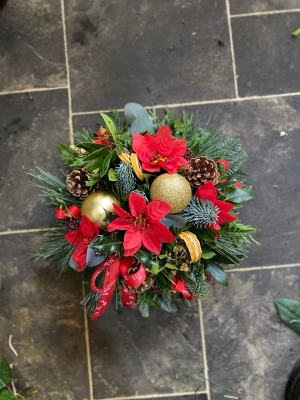 Christmas Grave posy