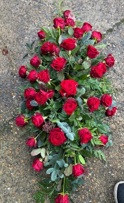 Coffin spray all red rose