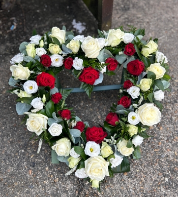 Loose open heart wreath